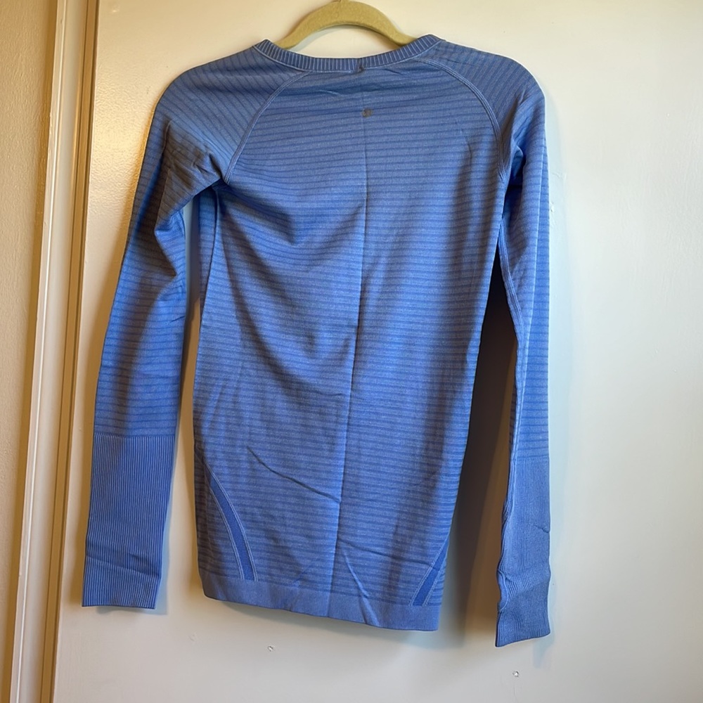 Lululemon top - Picture 5 of 5